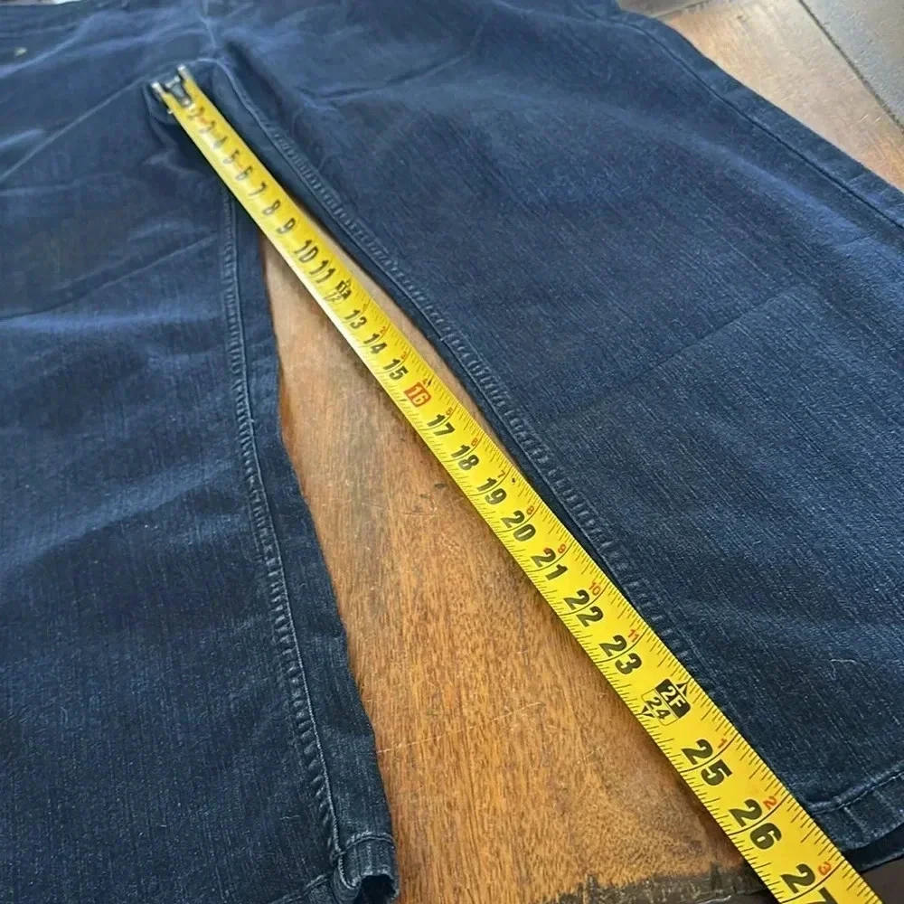 Croft and Barrow stretch blue jeans size 12 short EUC - Picture 4 of 5